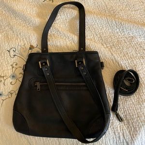 ⭐️Authentic Brynn Capella bag Made in USA